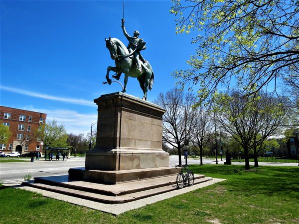 Statue of George Washington during a bike ride tour.